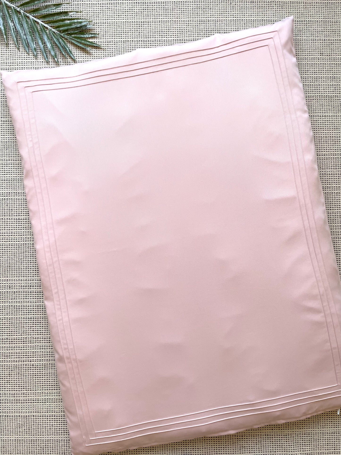 مفرش بفكرة اللاينات