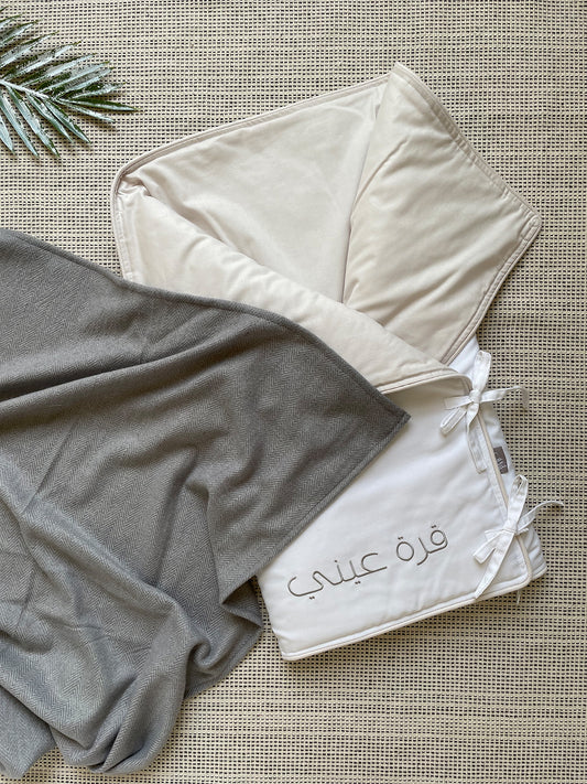 طقم مدس و بلانكت باللون الرمادي