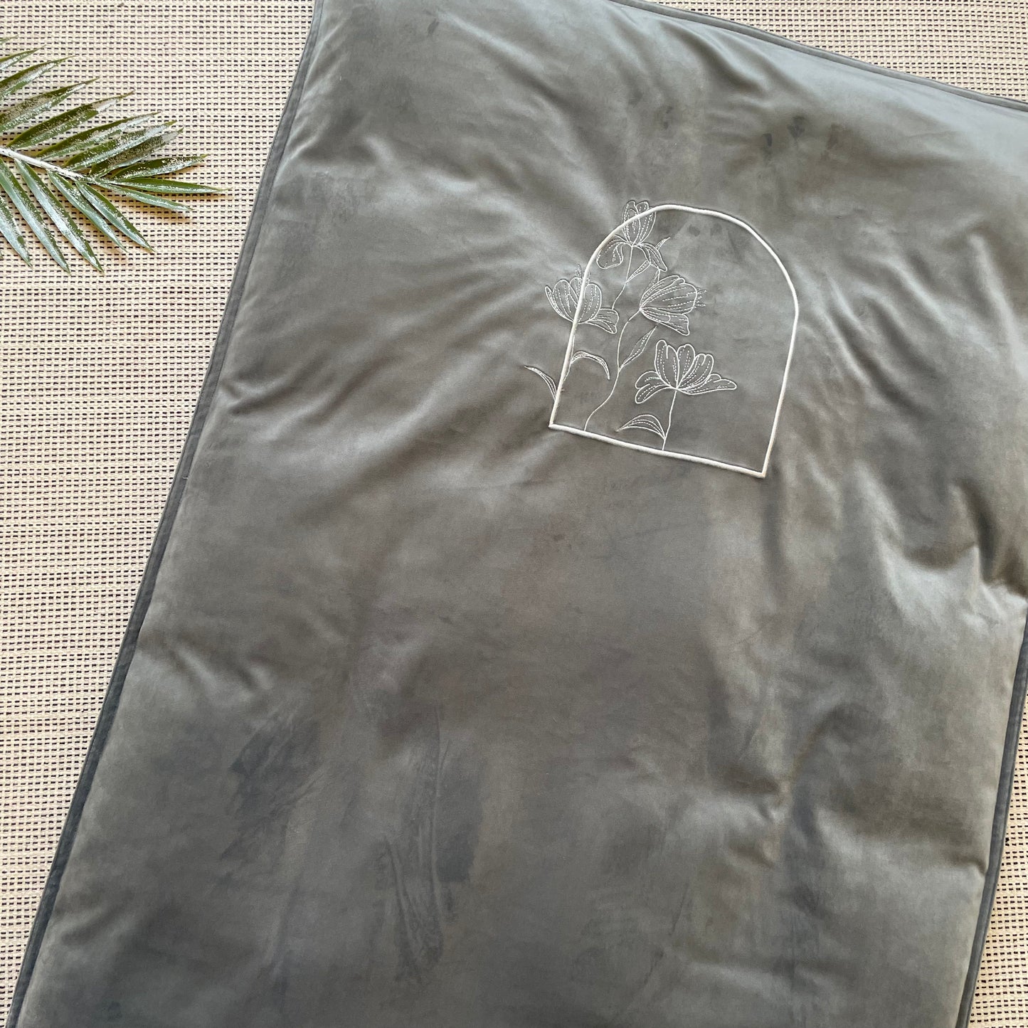 سجادة مخملية